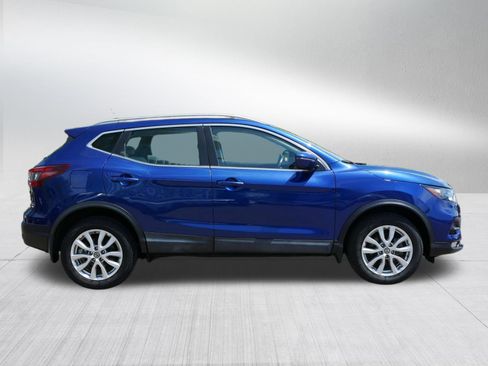 Used 2020 Nissan Rogue Sport SV w/ All-Weather Package AWD/4WD image 8