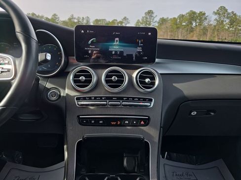 Used 2022 Mercedes-Benz GLC 300 GLC 300 image 24