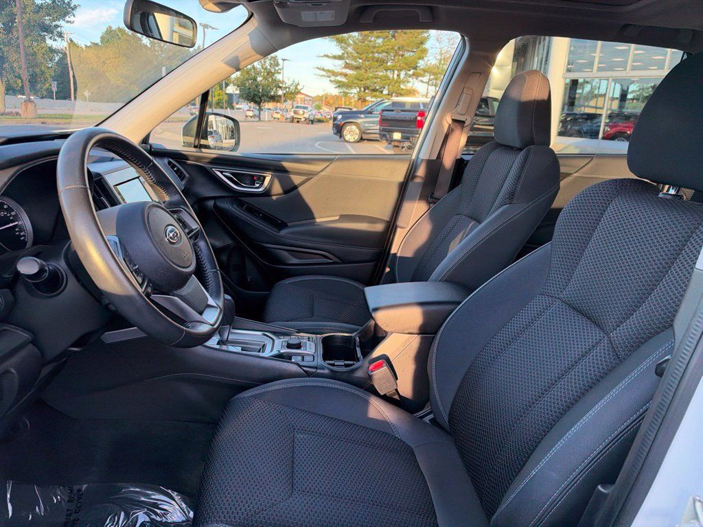 Used 2021 Subaru Forester Premium AWD/4WD image 16