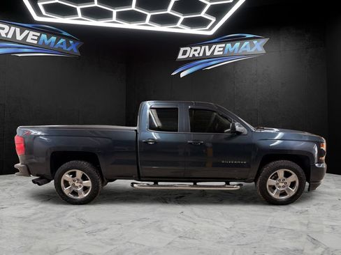Used 2018 Chevrolet Silverado 1500 LT w/ All Star Edition AWD/4WD image 4