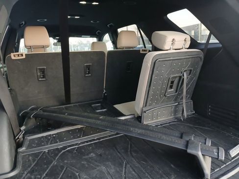 Certified 2022 Chevrolet Traverse LS w/ Midnight/Sport Edition image 31