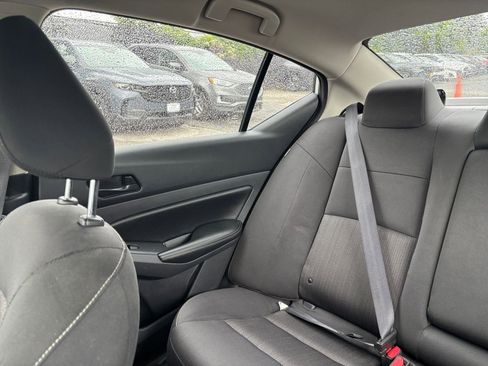 Used 2025 Nissan Altima 2.5 SV FWD image 34