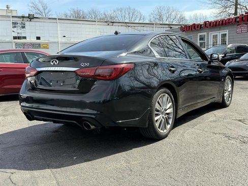 Used 2018 INFINITI Q50 Luxe w/ Essential Package (3.0T Luxe) image 4