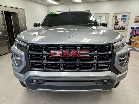 Used 2024 GMC Canyon AT4 AWD/4WD image 30
