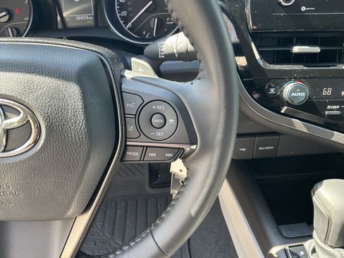 Used 2024 Toyota Camry SE image 24