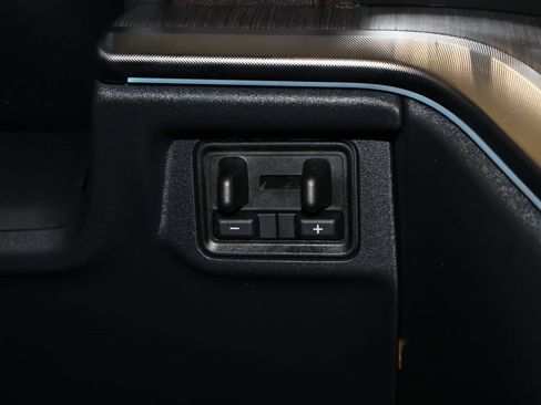 New 2025 Ford Expedition Max Platinum w/ Platinum Ultimate Package image 25