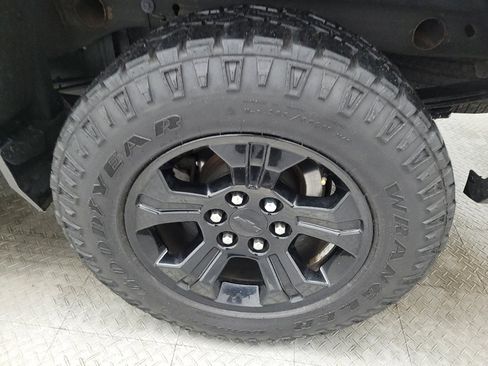 Used 2017 Chevrolet Silverado 1500 LTZ Z71 w/ LTZ Plus Package image 31