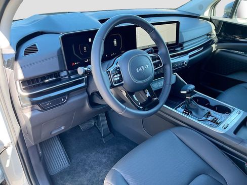 Certified 2026 Kia Carnival SX Prestige image 15