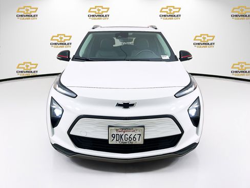Used 2023 Chevrolet Bolt EUV Premier w/ Sun & Sound Package image 2