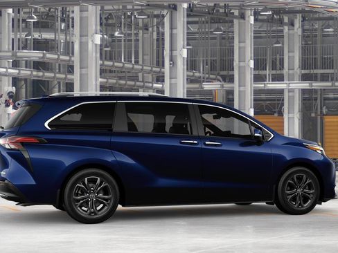 New 2026 Toyota Sienna Platinum AWD/4WD image 13