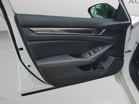 Used 2022 Honda Accord Sport image 15