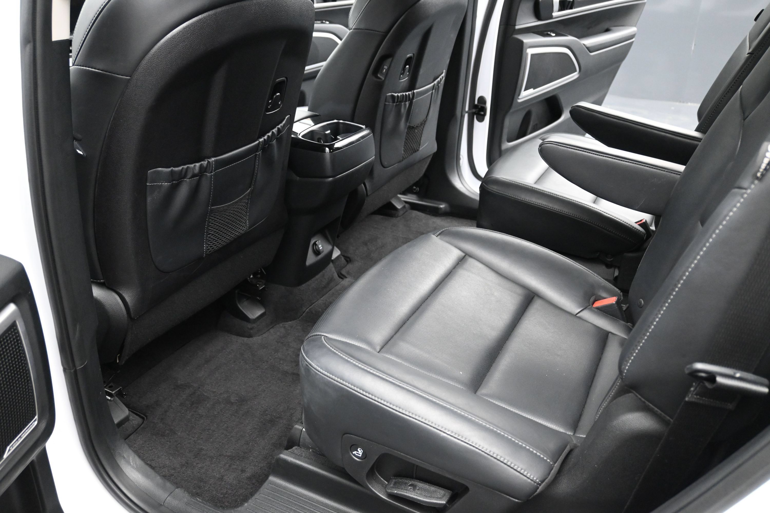 Used 2025 Kia Telluride S FWD image 13