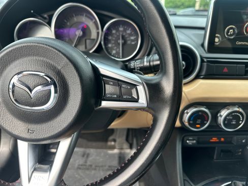Used 2017 MAZDA MX-5 Miata RF Grand Touring RWD image 24