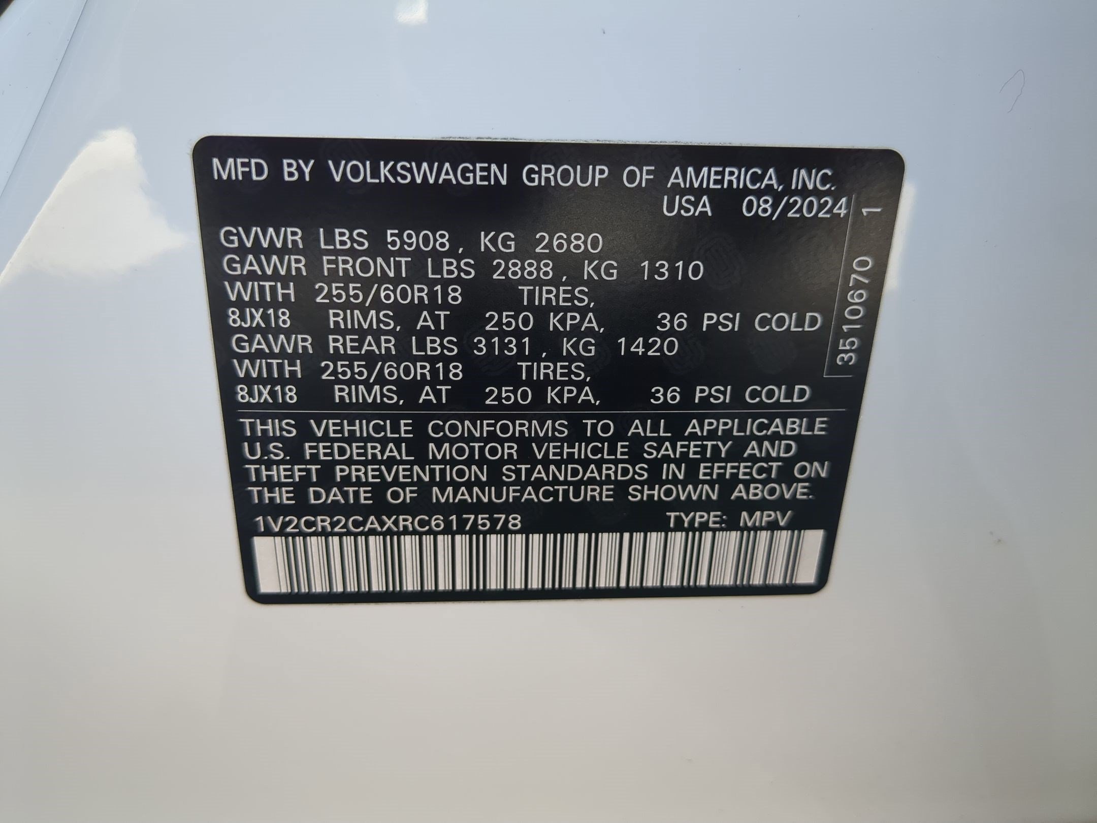 Used 2024 Volkswagen Atlas Peak Edition SE AWD/4WD image 37
