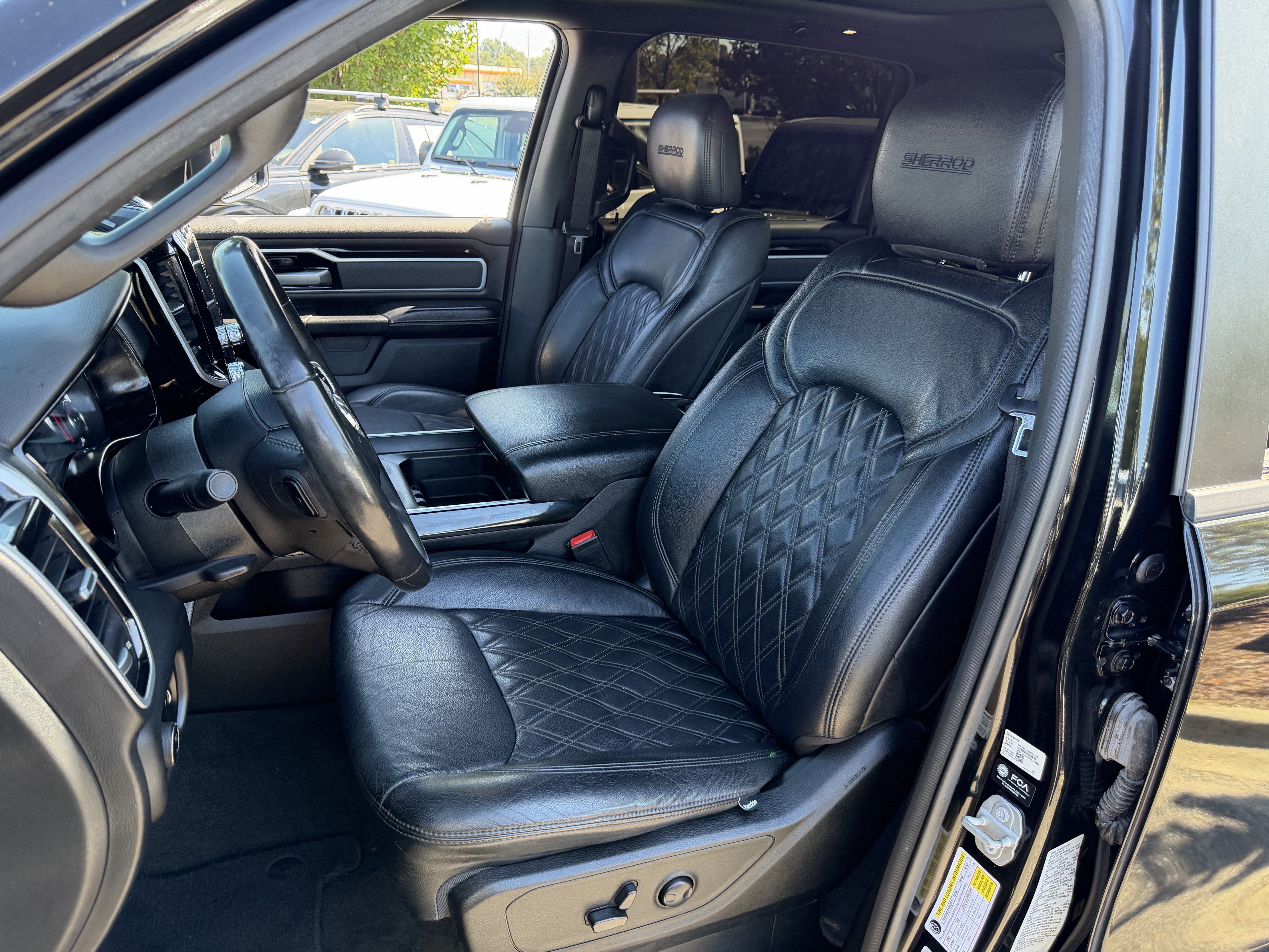 Used 2022 RAM 1500 Big Horn AWD/4WD image 16