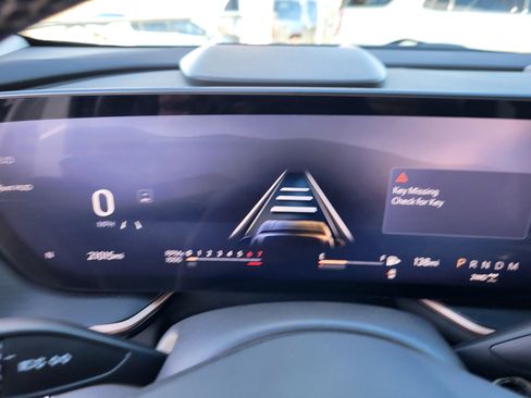 Certified 2025 Buick Envision Sport Touring image 21