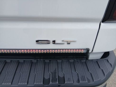 Used 2024 GMC Sierra 1500 SLT w/ SLT Premium Plus Package AWD/4WD image 11
