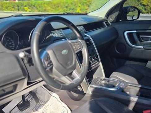 Used 2016 Land Rover Discovery Sport HSE Luxury image 13