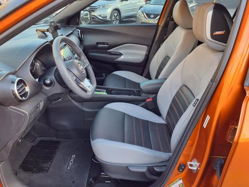 Used 2023 Nissan Kicks SR w/ SR Premium Package image 11