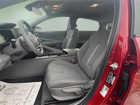 Certified 2024 Hyundai Elantra SE image 16