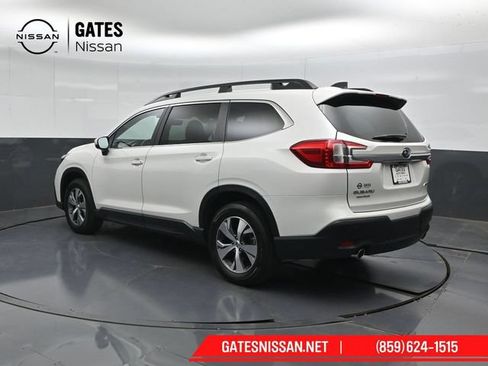 Used 2025 Subaru Ascent Premium AWD/4WD image 5