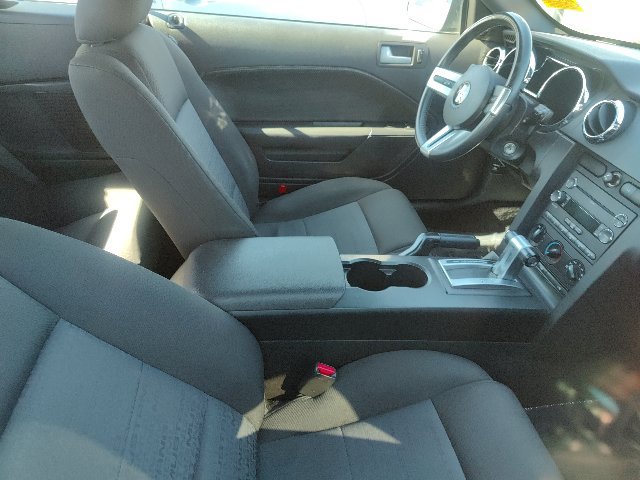 Used 2008 Ford Mustang Premium RWD image 24