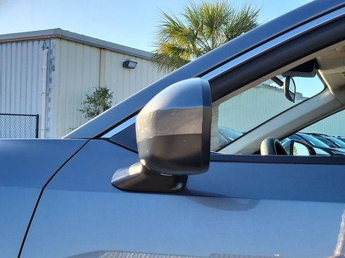 Certified 2025 Nissan Kicks SV image 14