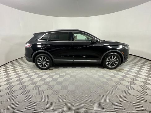 Certified 2022 Lincoln Nautilus FWD image 5