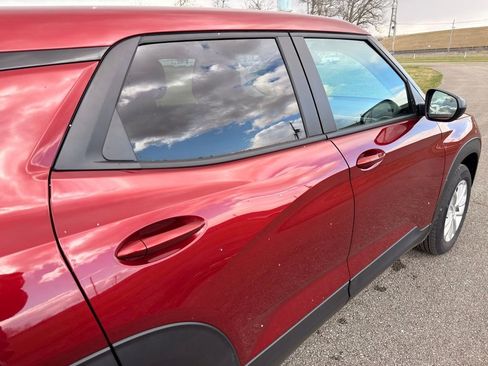 Used 2024 Chevrolet TrailBlazer LS w/ LS Convenience Package image 9