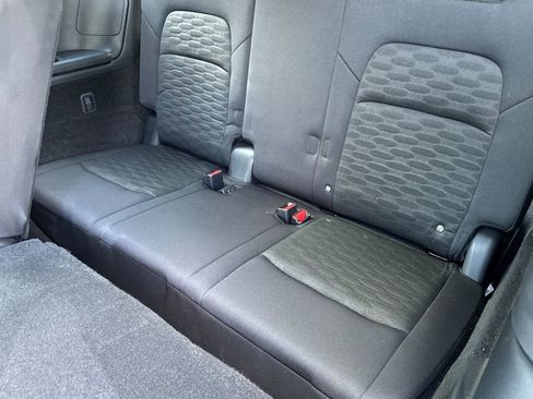 Used 2024 Nissan Pathfinder SV image 15