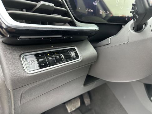 Used 2025 Buick Envision Preferred image 21