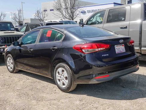 Used 2017 Kia Forte LX image 13
