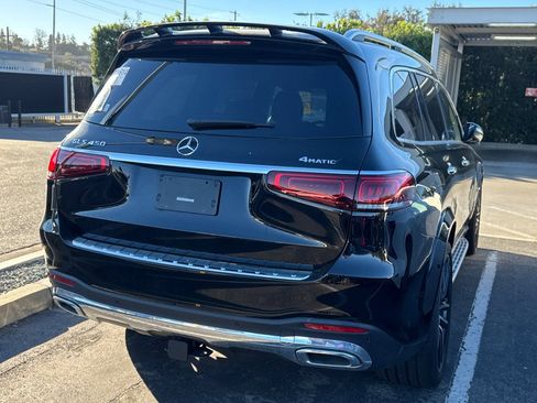 Used 2023 Mercedes-Benz GLS 450 4MATIC w/ AMG Line Exterior image 3