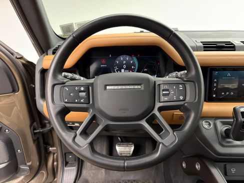 Used 2024 Land Rover Defender 110 X-Dynamic SE image 14