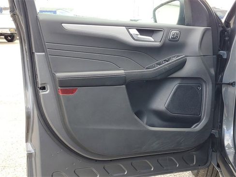 Used 2023 Ford Escape SE w/ PHEV Premium Package image 10