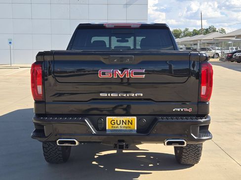 Certified 2021 GMC Sierra 1500 AT4 w/ AT4 Value Package AWD/4WD image 4