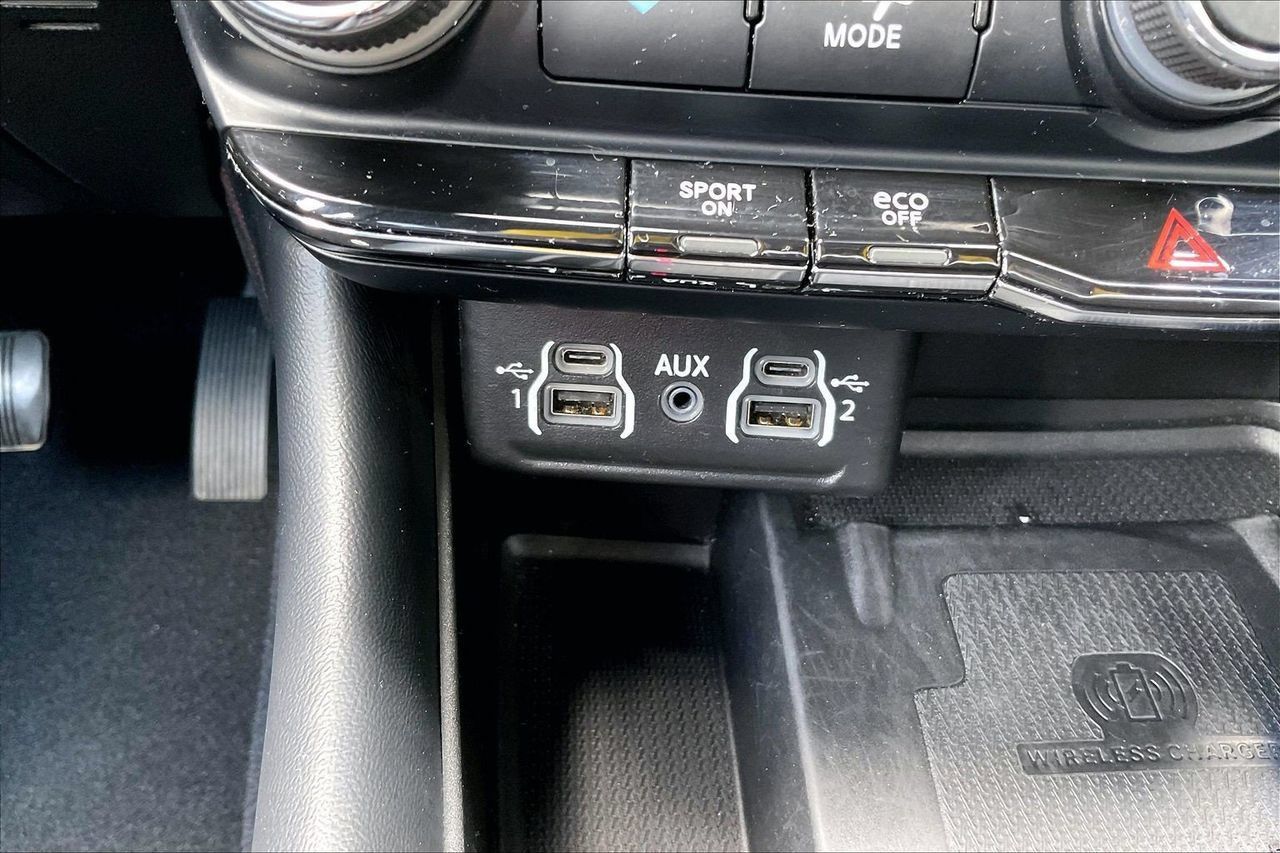 Used 2023 Dodge Durango R/T AWD/4WD image 18