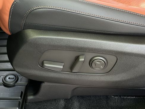 New 2026 Kia Carnival SX Prestige FWD image 19