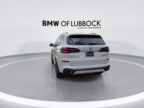 New 2026 BMW X5 xDrive40i w/ M Sport Package AWD/4WD image 7