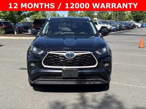 Used 2023 Toyota Highlander XLE AWD/4WD image 6
