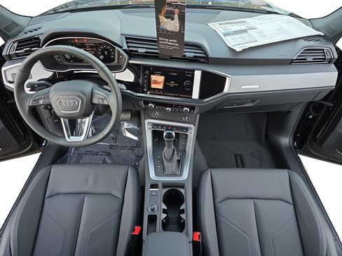 New 2025 Audi Q3 2.0T Premium image 9