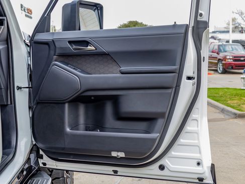 Used 2026 Lexus GX 550 w/ Accessory Package (2T) image 38