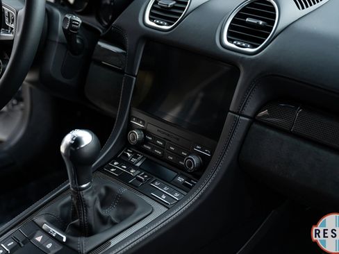Used 2024 Porsche 718 Cayman GTS RWD image 40