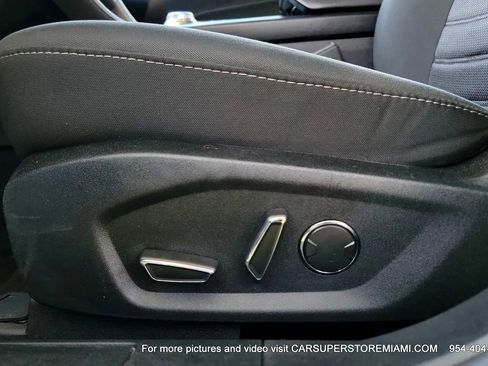Used 2020 Ford Fusion SE image 24