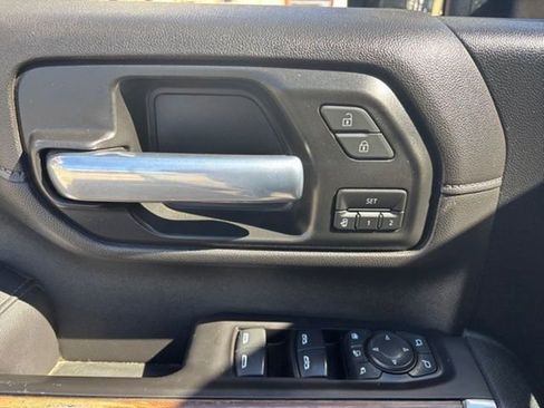 Used 2021 Chevrolet Silverado 2500 High Country w/ Z71 Off-Road Package image 17