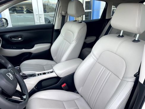 Used 2024 Honda HR-V EX-L image 11