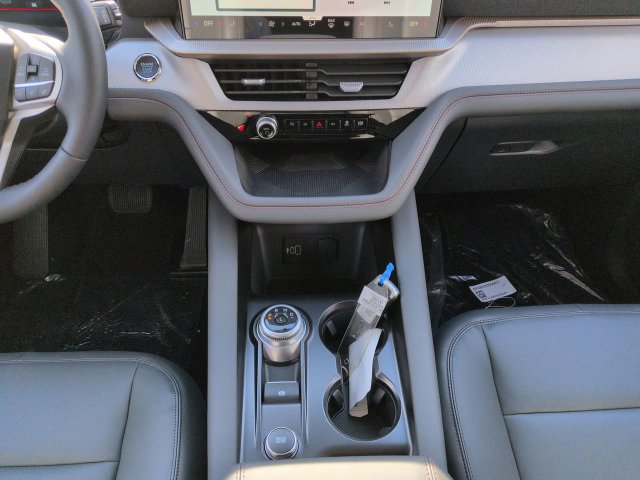 New 2026 Ford Explorer Active w/ Active Comfort Package RWD image 19