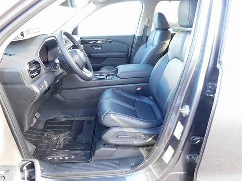 New 2025 Honda Pilot EX-L image 12
