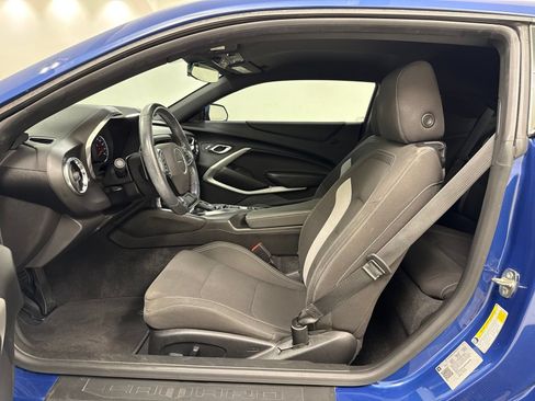 Used 2019 Chevrolet Camaro LT RWD image 15