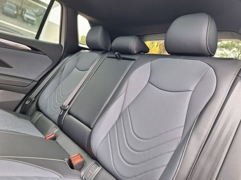 New 2026 Volkswagen Tiguan SE R-Line image 22